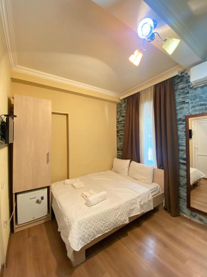 Tabori Apart Hotel Tbilisi Buitenkant foto