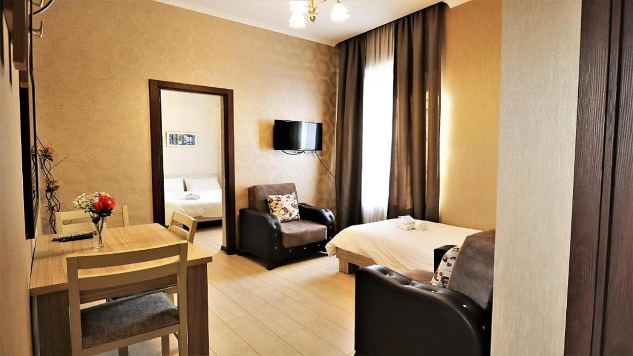 Tabori Apart Hotel Tbilisi Buitenkant foto